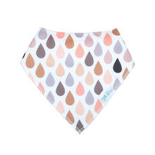 Load image into Gallery viewer, Organic Baby Bandana Dribble Bibs &quot;Heart To Get&quot;
