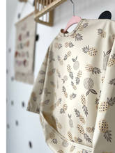 Load image into Gallery viewer, Long Sleeve Weaning Bib &amp; Matching Bag &quot;Pineapple of my Eye&quot;
